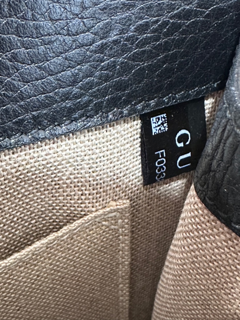 ✨ Gucci Dollar Calfskin Interlocking G Shoulder Bag – Black | Classic & Timeless - Picture 13 of 16
